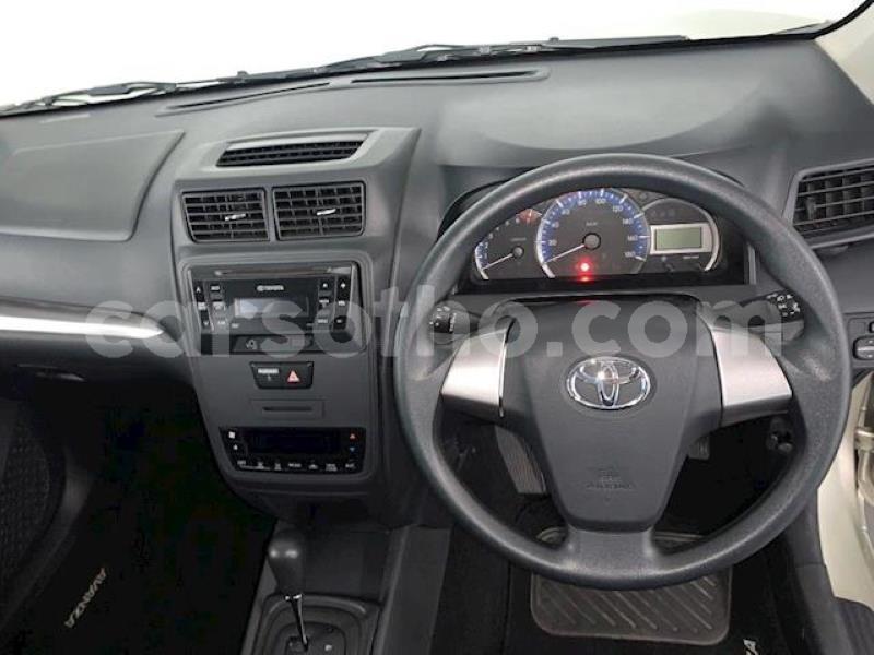 Big with watermark toyota avanza maseru maseru 22034