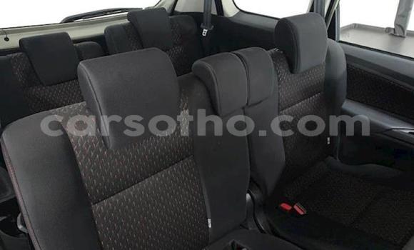 Sayi Na hannu Toyota Avanza Silver Mota in Maseru a Maseru Sayi Na hannu Toyota Avanza Silver Mota in Maseru a Maseru