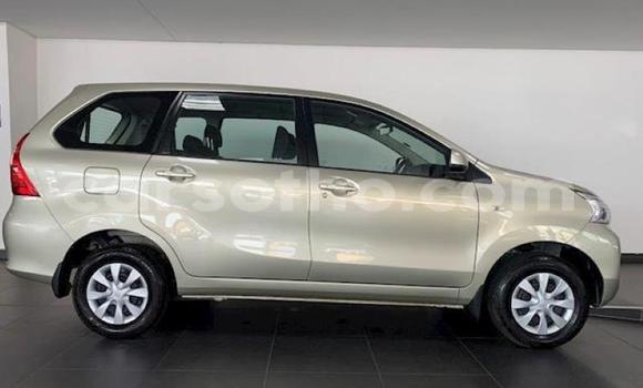 Sayi Na hannu Toyota Avanza Silver Mota in Maseru a Maseru Sayi Na hannu Toyota Avanza Silver Mota in Maseru a Maseru
