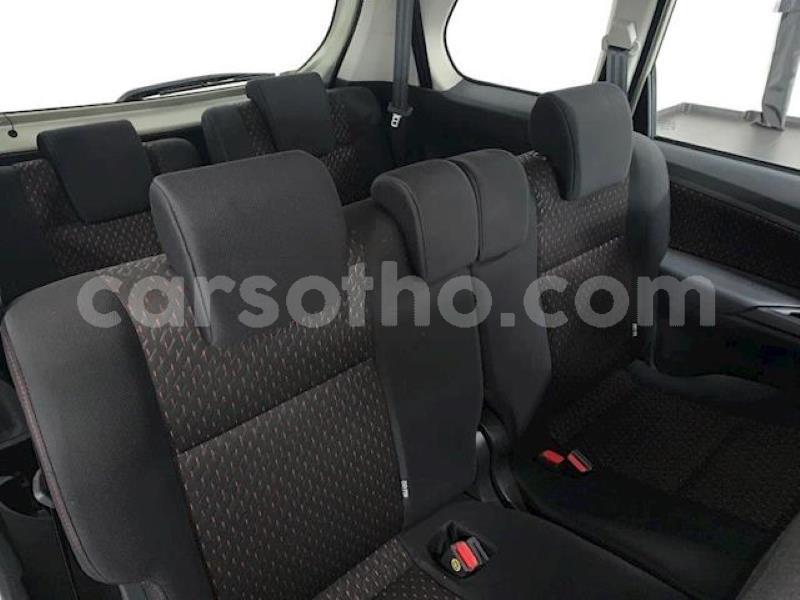 Big with watermark toyota avanza maseru maseru 22041