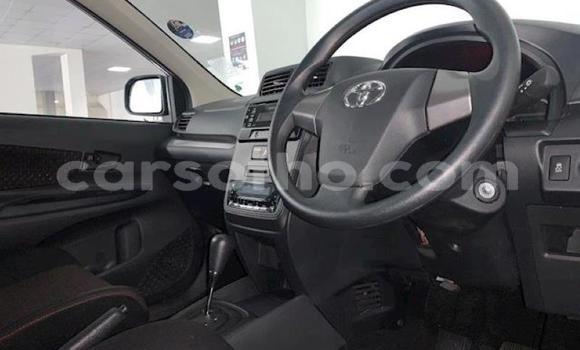 Sayi Na hannu Toyota Avanza Silver Mota in Maseru a Maseru Sayi Na hannu Toyota Avanza Silver Mota in Maseru a Maseru