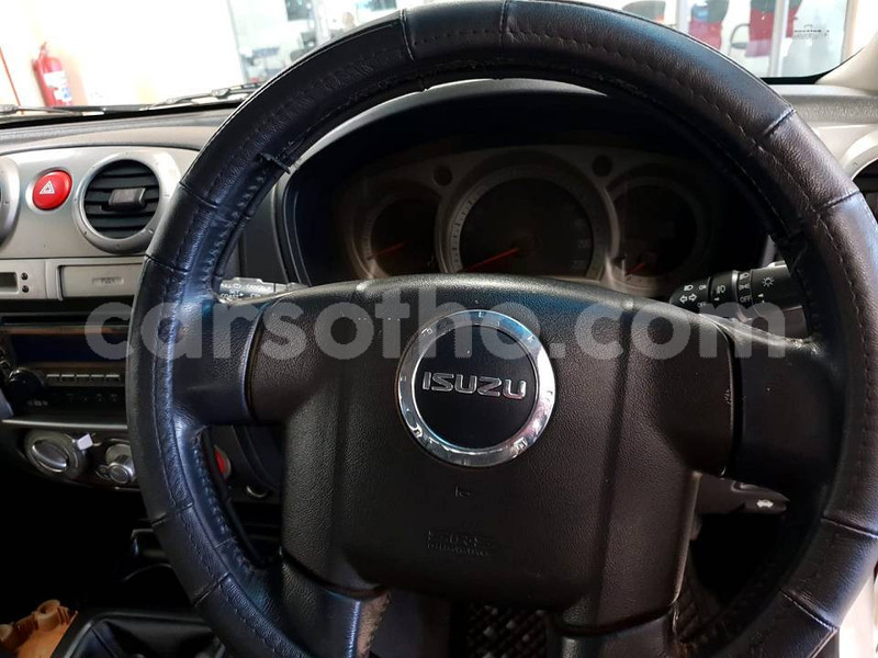 Big with watermark isuzu kb maseru maseru 22049