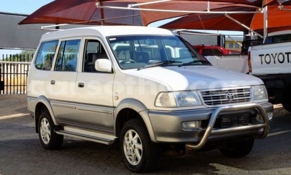 Buy Used Toyota Ventury White Car in Maseru in Maseru Buy Used Toyota Ventury White Car in Maseru in Maseru