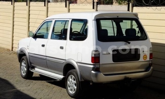 Buy Used Toyota Ventury White Car in Maseru in Maseru Buy Used Toyota Ventury White Car in Maseru in Maseru
