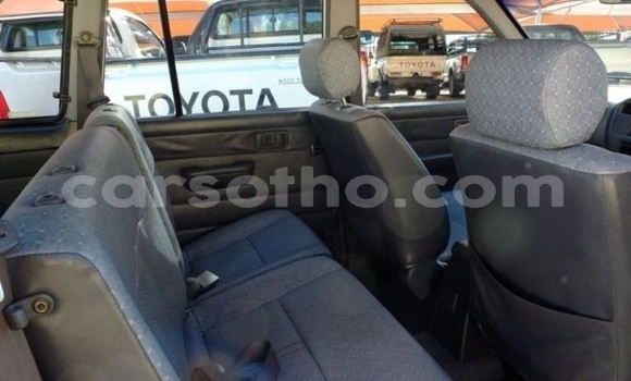 Buy Used Toyota Ventury White Car in Maseru in Maseru Buy Used Toyota Ventury White Car in Maseru in Maseru