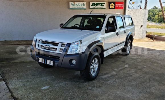 اشتري مستعمل Isuzu KB White سيارة في Maseru في Maseru اشتري مستعمل Isuzu KB White سيارة في Maseru في Maseru
