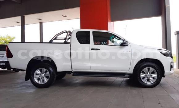 Acheter Occasion Voiture Toyota Hilux Blanc à Maseru, Maseru Acheter Occasion Voiture Toyota Hilux Blanc à Maseru, Maseru