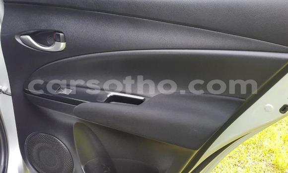 اشتري مستعمل Toyota Yaris Silver سيارة في Hlotse في Leribe اشتري مستعمل Toyota Yaris Silver سيارة في Hlotse في Leribe