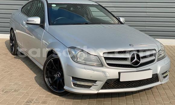 اشتري مستعمل Mercedes-Benz C180 coupe Silver سيارة في Hlotse في Leribe اشتري مستعمل Mercedes-Benz C180 coupe Silver سيارة في Hlotse في Leribe