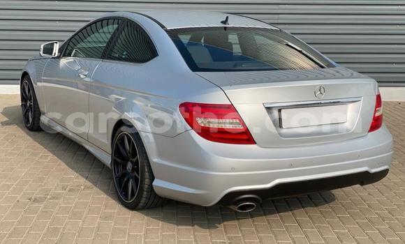 اشتري مستعمل Mercedes-Benz C180 coupe Silver سيارة في Hlotse في Leribe اشتري مستعمل Mercedes-Benz C180 coupe Silver سيارة في Hlotse في Leribe