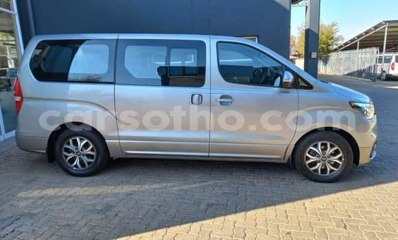 Buy Used Hyundai H1 Silver Car in Maseru in Maseru Buy Used Hyundai H1 Silver Car in Maseru in Maseru