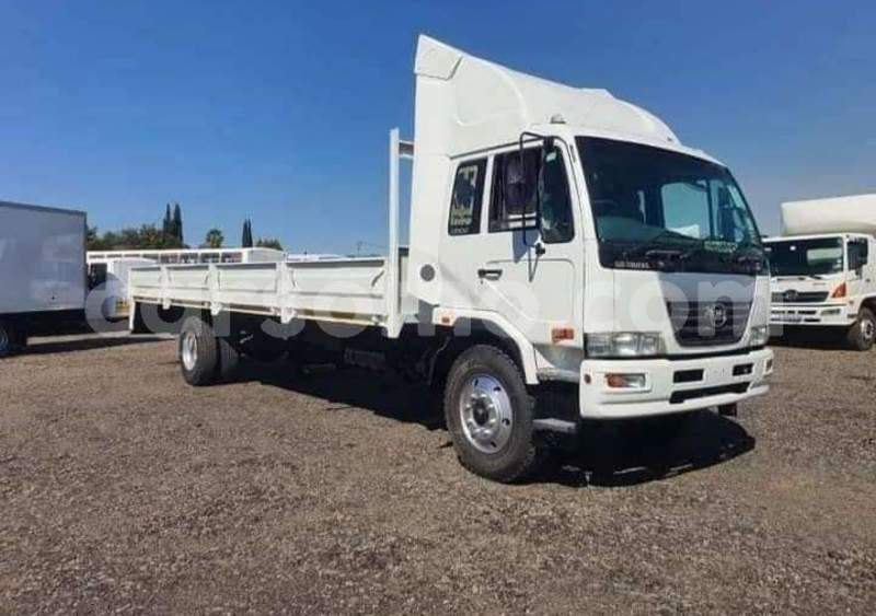 Big with watermark toyota t100 maseru maseru 22088