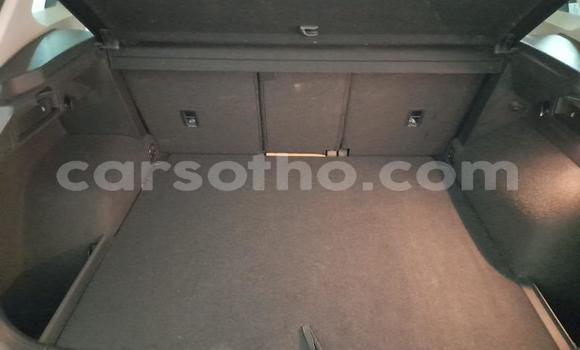 Acheter Occasion Voiture Volkswagen Tiguan Beige à Hlotse, Leribe Acheter Occasion Voiture Volkswagen Tiguan Beige à Hlotse, Leribe