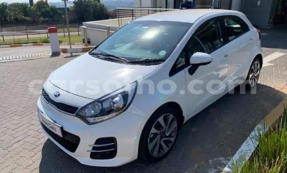 Acheter Occasion Voiture Kia Rio Blanc à Maseru, Maseru Acheter Occasion Voiture Kia Rio Blanc à Maseru, Maseru