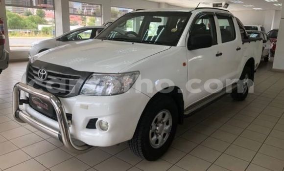 Acheter Occasion Voiture Toyota Hilux Blanc à Maseru, Maseru Acheter Occasion Voiture Toyota Hilux Blanc à Maseru, Maseru