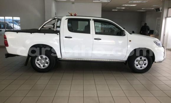 Acheter Occasion Voiture Toyota Hilux Blanc à Maseru, Maseru Acheter Occasion Voiture Toyota Hilux Blanc à Maseru, Maseru
