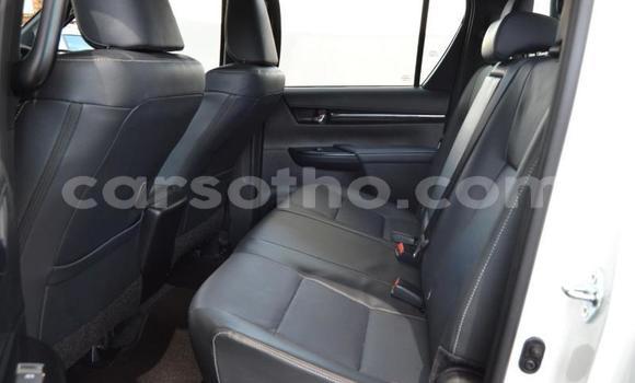 Acheter Occasion Voiture Toyota Hilux Blanc à Maseru, Maseru Acheter Occasion Voiture Toyota Hilux Blanc à Maseru, Maseru