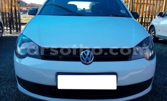 Sayi Na hannu Volkswagen Polo White Mota in Butha–Buthe a Thaba-Tseka Sayi Na hannu Volkswagen Polo White Mota in Butha–Buthe a Thaba-Tseka