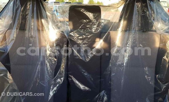 Sayi Imported Toyota RAV4 White Mota in Import - Dubai a Maseru Sayi Imported Toyota RAV4 White Mota in Import - Dubai a Maseru