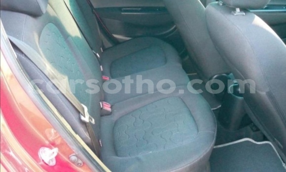 Acheter Occasion Voiture Hyundai i20 Rouge à Thaba–Tseka, Mafeteng Acheter Occasion Voiture Hyundai i20 Rouge à Thaba–Tseka, Mafeteng