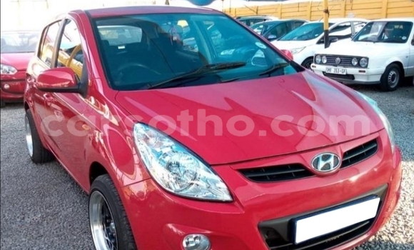 Acheter Occasion Voiture Hyundai i20 Rouge à Thaba–Tseka, Mafeteng Acheter Occasion Voiture Hyundai i20 Rouge à Thaba–Tseka, Mafeteng