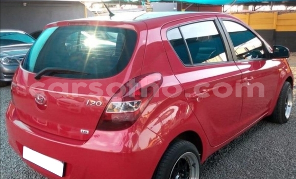 Acheter Occasion Voiture Hyundai i20 Rouge à Thaba–Tseka, Mafeteng Acheter Occasion Voiture Hyundai i20 Rouge à Thaba–Tseka, Mafeteng