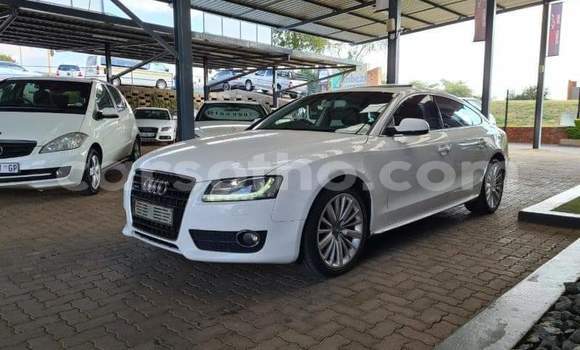 اشتري مستعمل Audi A5 White سيارة في Mohale's Hoek في Mohale's Hoek اشتري مستعمل Audi A5 White سيارة في Mohale's Hoek في Mohale's Hoek