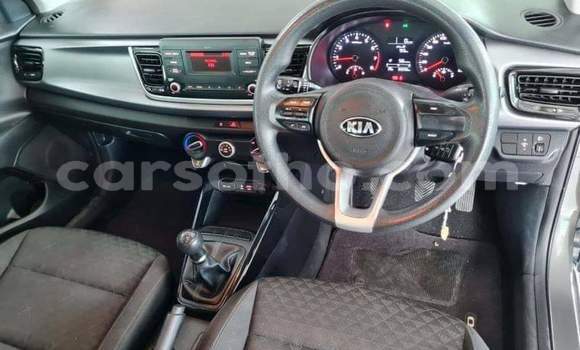 Acheter Occasion Voiture Kia Rio Beige à Thaba–Tseka, Mafeteng Acheter Occasion Voiture Kia Rio Beige à Thaba–Tseka, Mafeteng