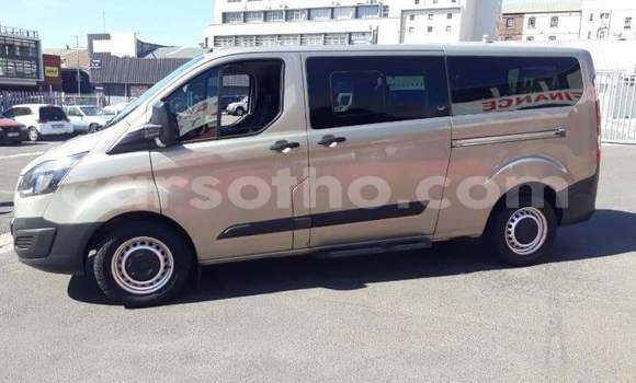 اشتري مستعمل Ford Tourneo Custom Beige سيارة في Roma في Maseru اشتري مستعمل Ford Tourneo Custom Beige سيارة في Roma في Maseru