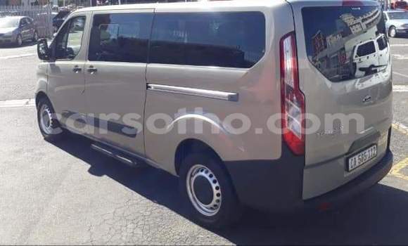 اشتري مستعمل Ford Tourneo Custom Beige سيارة في Roma في Maseru اشتري مستعمل Ford Tourneo Custom Beige سيارة في Roma في Maseru