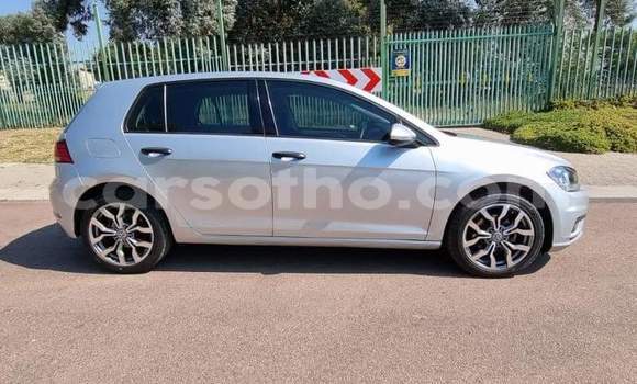 Sayi Na hannu Volkswagen Golf Silver Mota in Peka a Leribe Sayi Na hannu Volkswagen Golf Silver Mota in Peka a Leribe