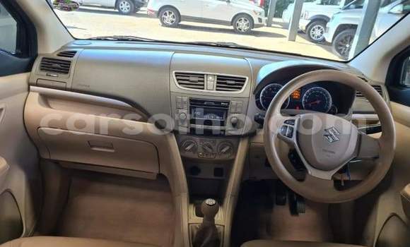 Sayi Na hannu Suzuki Ertiga White Mota in Quthing a Butha-Buthe Sayi Na hannu Suzuki Ertiga White Mota in Quthing a Butha-Buthe