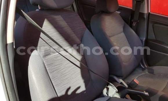 Acheter Occasion Voiture Hyundai Accent Gris à Import - Dubai, Maseru Acheter Occasion Voiture Hyundai Accent Gris à Import - Dubai, Maseru