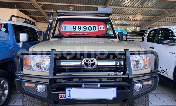 اشتري مستعمل Toyota Land Cruiser Beige سيارة في Maseru في Maseru اشتري مستعمل Toyota Land Cruiser Beige سيارة في Maseru في Maseru