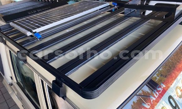 اشتري مستعمل Toyota Land Cruiser Beige سيارة في Maseru في Maseru اشتري مستعمل Toyota Land Cruiser Beige سيارة في Maseru في Maseru