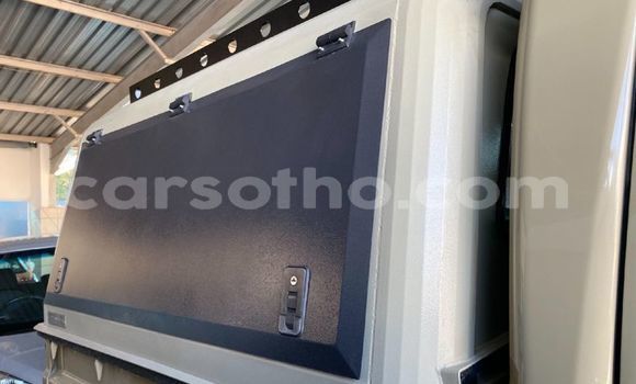 اشتري مستعمل Toyota Land Cruiser Beige سيارة في Maseru في Maseru اشتري مستعمل Toyota Land Cruiser Beige سيارة في Maseru في Maseru