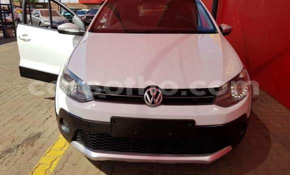 Sayi Na hannu Volkswagen Polo White Mota in Thaba–Tseka a Mafeteng Sayi Na hannu Volkswagen Polo White Mota in Thaba–Tseka a Mafeteng