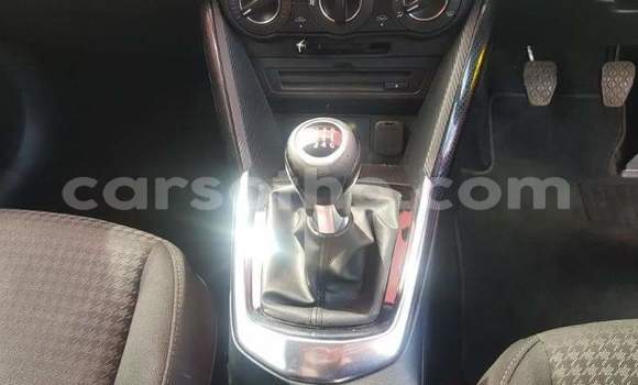 Sayi Na hannu Mazda Mazda 2 Red Mota in Peka a Leribe Sayi Na hannu Mazda Mazda 2 Red Mota in Peka a Leribe