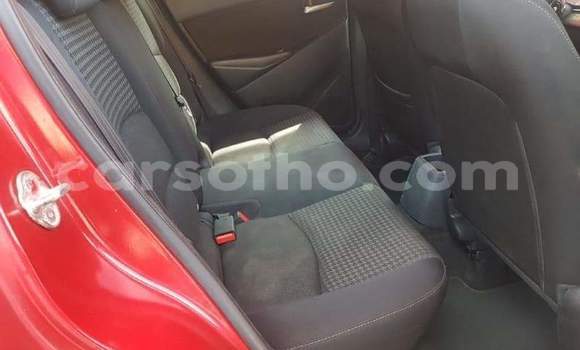 Sayi Na hannu Mazda Mazda 2 Red Mota in Peka a Leribe Sayi Na hannu Mazda Mazda 2 Red Mota in Peka a Leribe