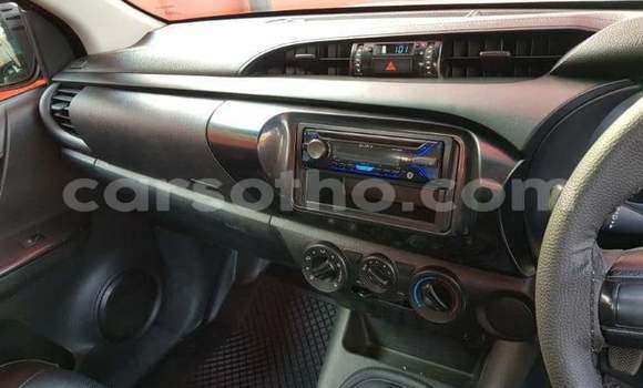 اشتري مستعمل Toyota Hilux White سيارة في Teyateyaneng في Berea اشتري مستعمل Toyota Hilux White سيارة في Teyateyaneng في Berea
