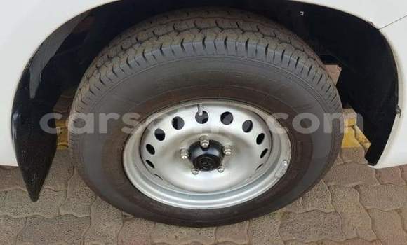 اشتري مستعمل Toyota Hilux White سيارة في Teyateyaneng في Berea اشتري مستعمل Toyota Hilux White سيارة في Teyateyaneng في Berea