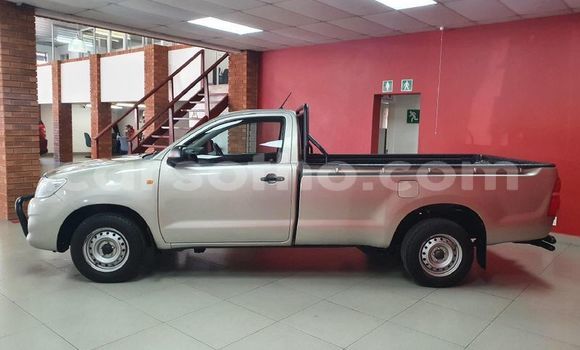 اشتري مستعمل Toyota Hilux Beige سيارة في Mafeteng في Mafeteng اشتري مستعمل Toyota Hilux Beige سيارة في Mafeteng في Mafeteng