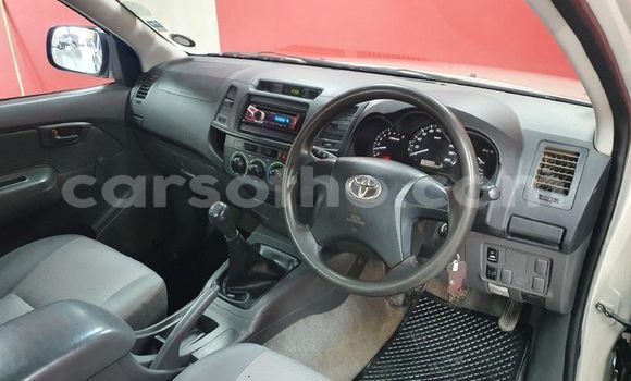 اشتري مستعمل Toyota Hilux Beige سيارة في Mafeteng في Mafeteng اشتري مستعمل Toyota Hilux Beige سيارة في Mafeteng في Mafeteng
