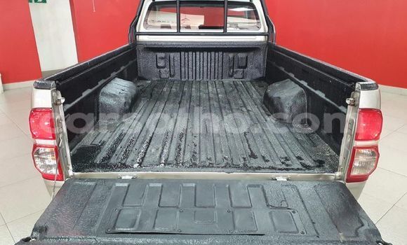اشتري مستعمل Toyota Hilux Beige سيارة في Mafeteng في Mafeteng اشتري مستعمل Toyota Hilux Beige سيارة في Mafeteng في Mafeteng