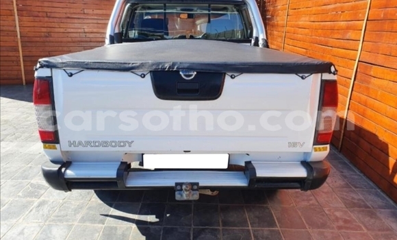 Acheter Occasion Voiture Nissan Hardbody Blanc à Maseru, Maseru Acheter Occasion Voiture Nissan Hardbody Blanc à Maseru, Maseru