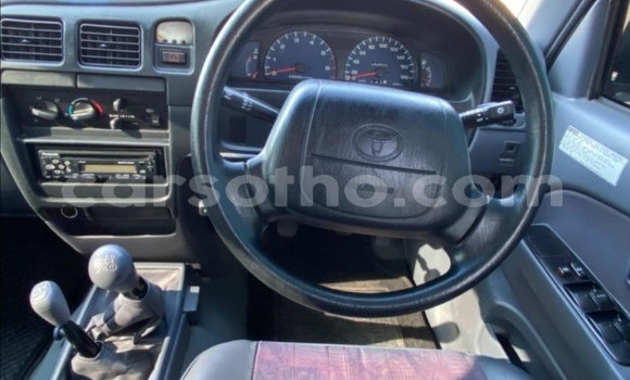 Acheter Occasion Voiture Toyota Hilux Blanc à Thaba–Tseka, Mafeteng Acheter Occasion Voiture Toyota Hilux Blanc à Thaba–Tseka, Mafeteng
