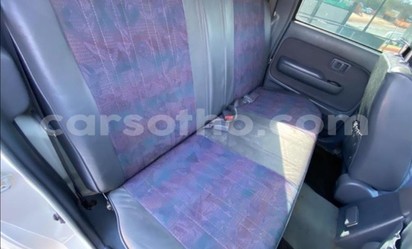 Acheter Occasion Voiture Toyota Hilux Blanc à Thaba–Tseka, Mafeteng Acheter Occasion Voiture Toyota Hilux Blanc à Thaba–Tseka, Mafeteng
