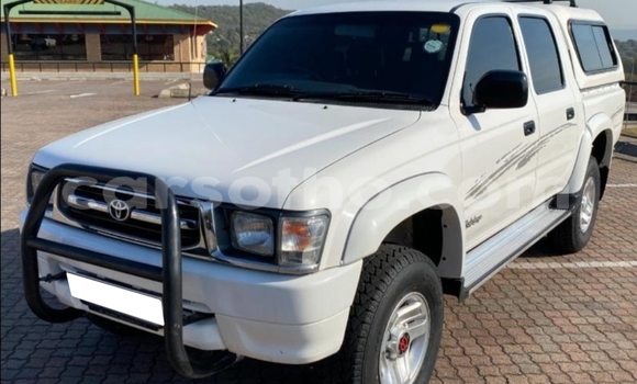 Acheter Occasion Voiture Toyota Hilux Blanc à Thaba–Tseka, Mafeteng Acheter Occasion Voiture Toyota Hilux Blanc à Thaba–Tseka, Mafeteng