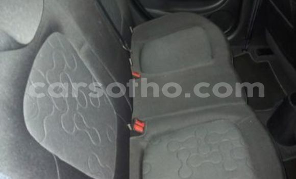 Acheter Occasion Voiture Hyundai i20 Rouge à Maseru, Maseru Acheter Occasion Voiture Hyundai i20 Rouge à Maseru, Maseru