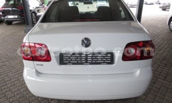 Sayi Na hannu Volkswagen Polo White Mota in Maseru a Maseru Sayi Na hannu Volkswagen Polo White Mota in Maseru a Maseru